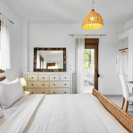 Sanidiamonds Aparthotel 3*
