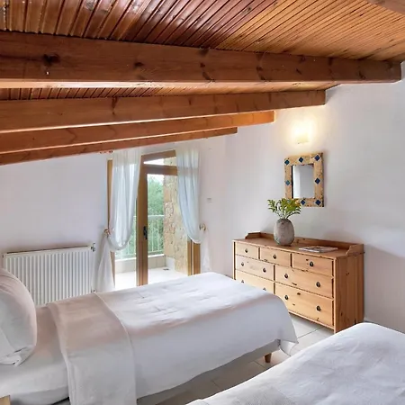 Aparthotel Sanidiamonds