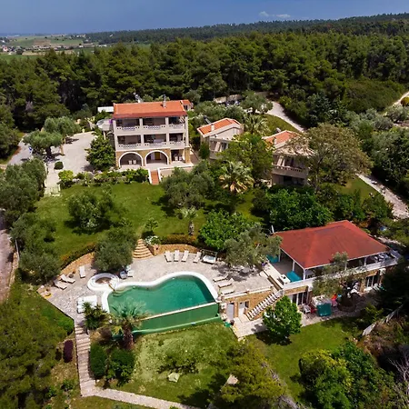 Aparthotel Sanidiamonds