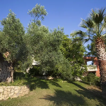 Sanidiamonds Aparthotel 3*