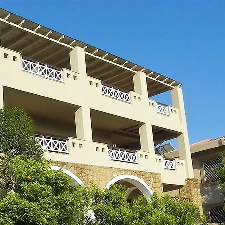 Sanidiamonds Aparthotel