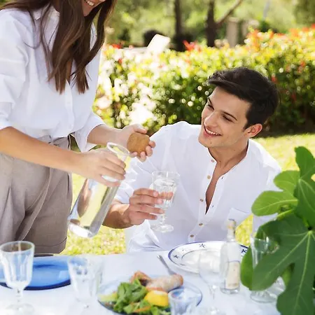 Ξενοδοχείο με διαμερίσματα Sanidiamonds Παραλία Σάνη